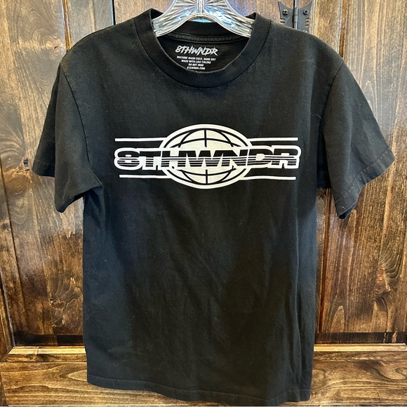 8THWNDR black tee shirt - Picture 1 of 7